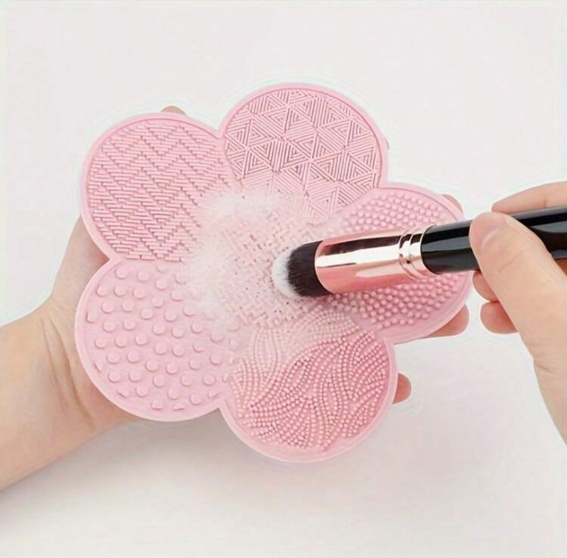 1pc New Flower Silicone Suction Cup Cleaning Brush Mat, Makeup Brush Cleaner Tool