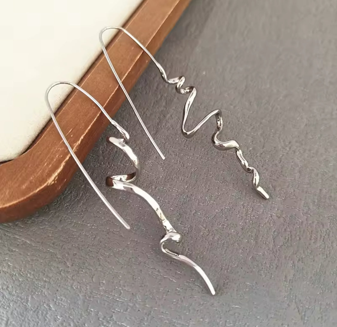 Three dimensions earrings