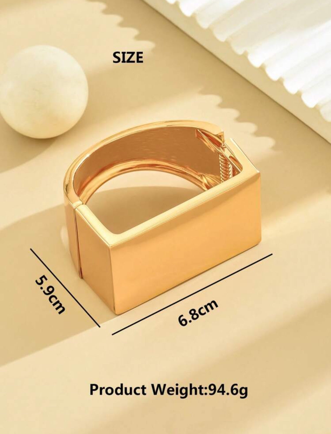 Square bangle