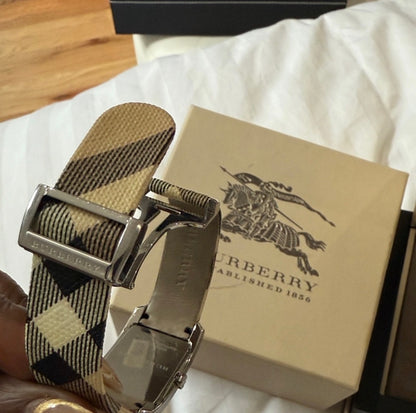 Burberry Beige and silver women watch (authentic)