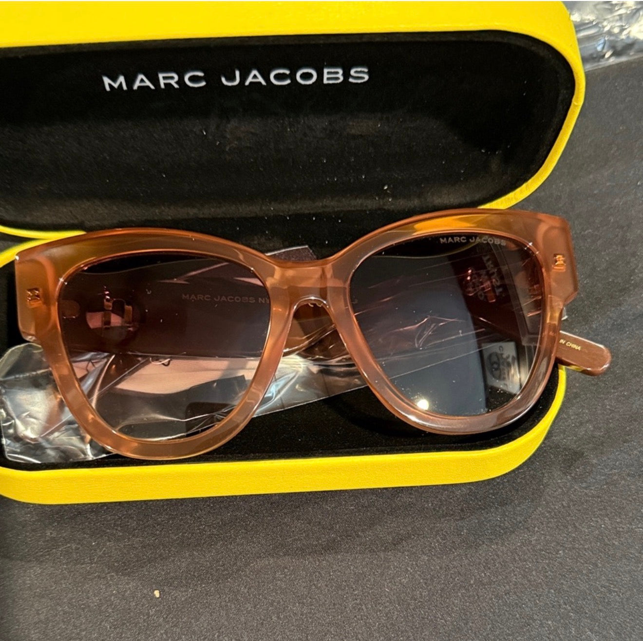 Marc Jacob Tan sunglasses(authentic)