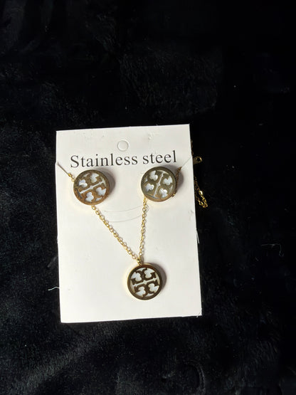 Tory Burch  necklace set