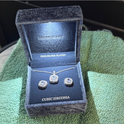 Craft silver necklace set with cubic zirconia