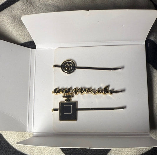 Chanel  hair clip
