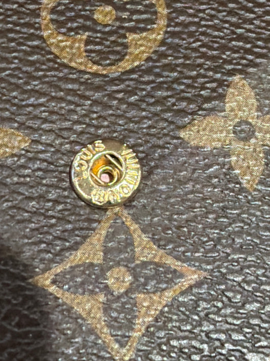 Brown pattern LV WALLET