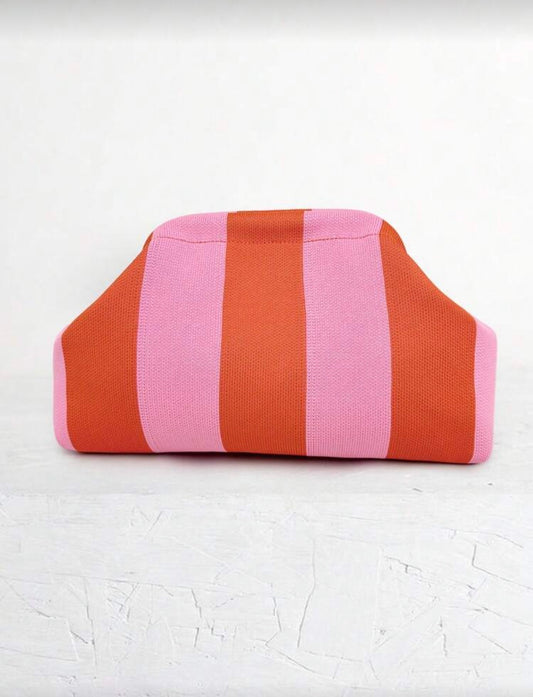 Knitted clutch