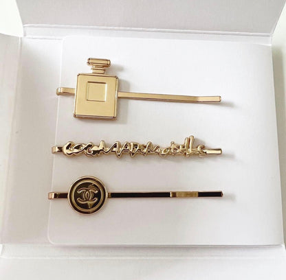Chanel  hair clip