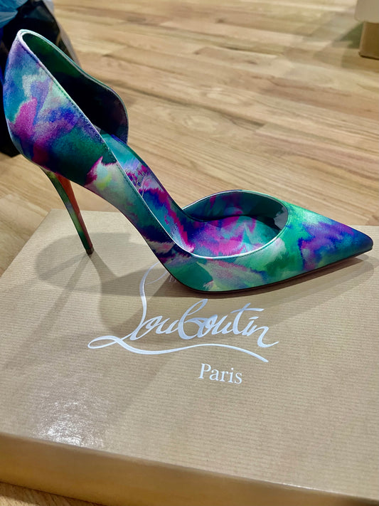 Christian louboutin /authentic