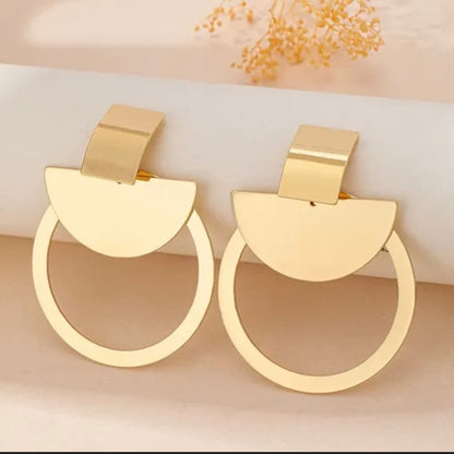 Gold fashion Earrings