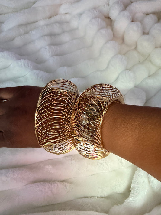 Retro spring bracelet