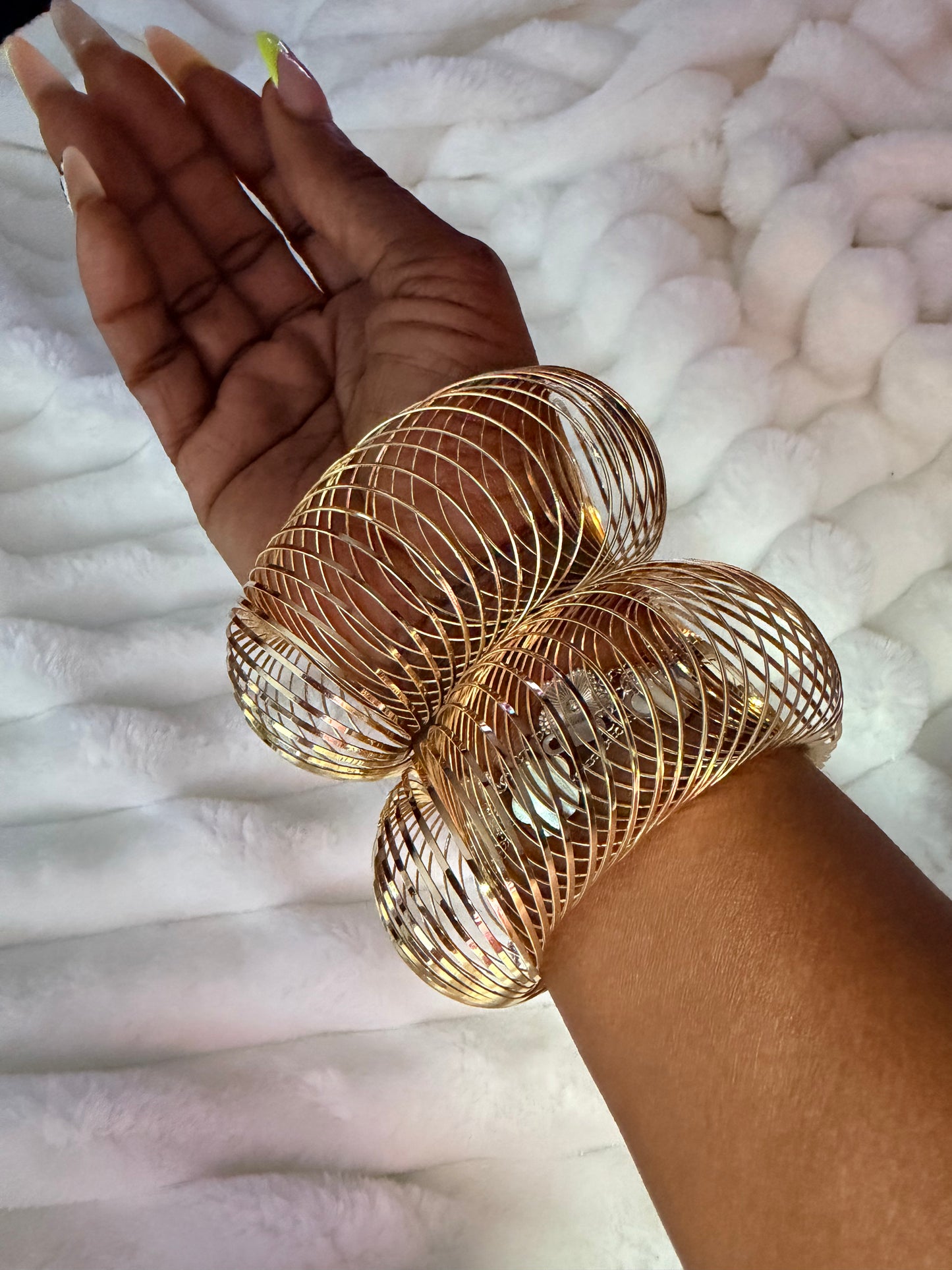 Retro spring bracelet